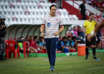 Náutico: Dado Cavalcanti diz buscar encaixe para Jael e fica na bronca com gol anulado