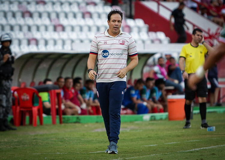 Náutico: Dado Cavalcanti diz buscar encaixe para Jael e fica na bronca com gol anulado
