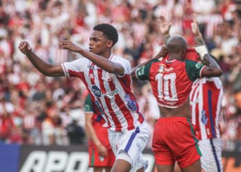 Náutico joga bem e vence Salgueiro com facilidade nos Aflitos