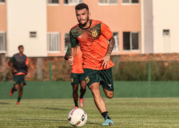 Santa Cruz acerta contratação do meia Nadson, do Sampaio Corrêa