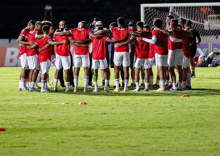 Confira as chegadas e saídas do Santa Cruz visando a Série D do Campeonato Brasileiro