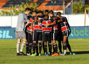 Santa Cruz: Nove atletas encerram contrato neste mês; Treinador após avaliação deve indicar quem permanece e as saídas do elenco