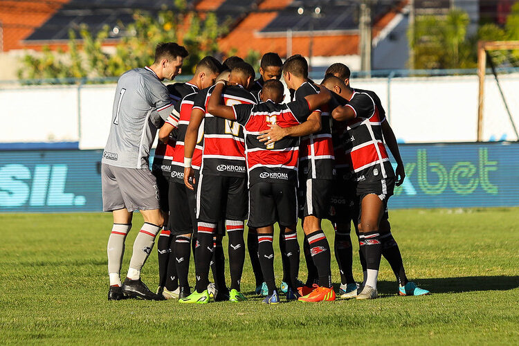 Santa Cruz: Nove atletas encerram contrato neste mês; Treinador após avaliação deve indicar quem permanece e as saídas do elenco