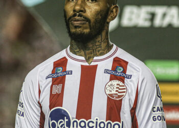 Náutico faz pronunciamento sobre situação de Paulo Miranda e futuro do atleta será definido na segunda-feira (24)