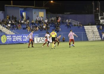 Náutico joga mal e leva 3×0 da Aparecidense