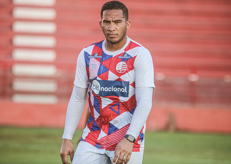 Jael relata ameaça de morte de membros da organizada do Náutico em sua rede social