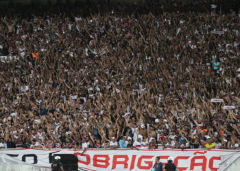 Santa Cruz se pronuncia após incidentes no jogo contra o Campinense: “Estamos em contínuo processo de aprimoramento”