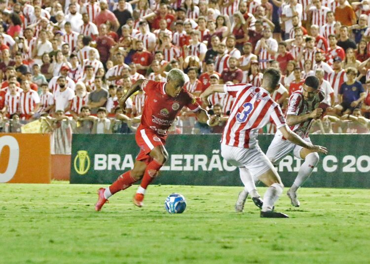 Náutico joga mal e empata nos Aflitos com América-RN