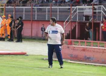 Após vencer em estreia, treinador convoca torcida do Náutico para próximo jogo
