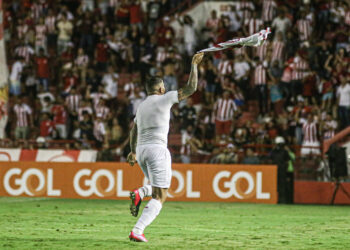 Jean Mangabeira e Jael desfalcam o Náutico contra o Confiança