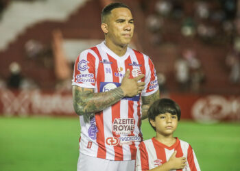 Jael enxerga evolução desde sua chegada ao Náutico e elogia mudança tática de Fernando Marchiori