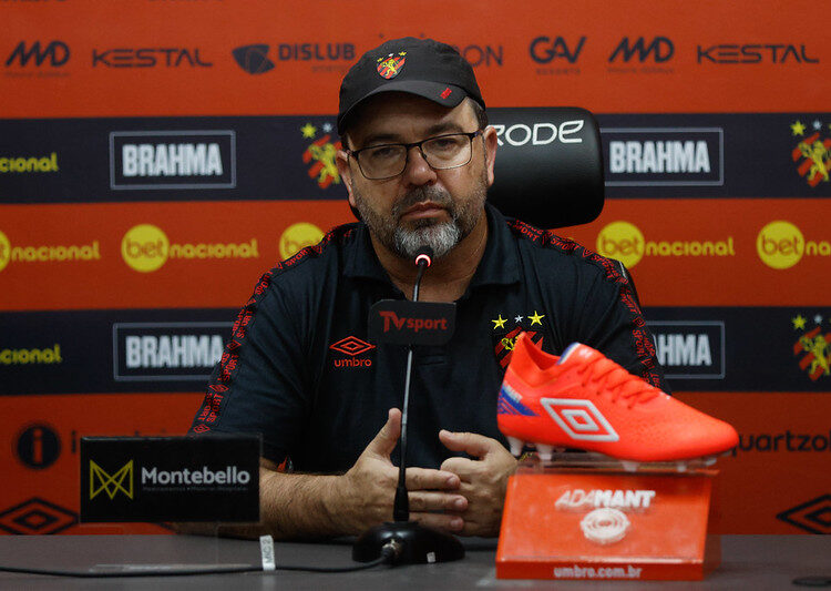 Sport: Enderson Moreira reconhece rendimento abaixo contra o Vila Nova e valoriza resultado