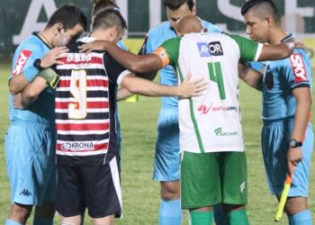 Santa Cruz empata por 0x0 com o Pacajus e mantém liderança do grupo