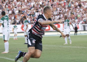 Com gol de Emerson Galego, Santa Cruz vence o Sousa/PB no Arruda