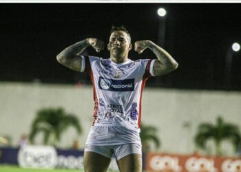 Jael marca, mas Náutico empata com o Botafogo (PB)