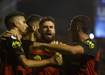 Sport vence Avaí por 2×1 e entra no G4 da Série B