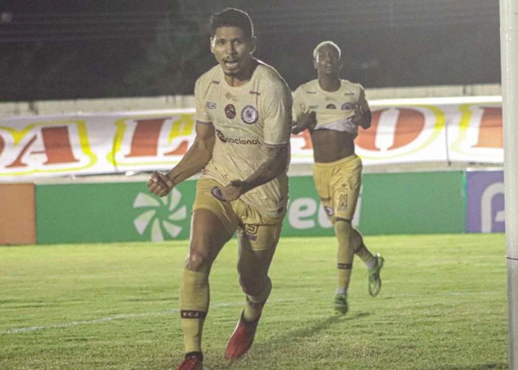 Náutico encaminha a contratação do atacante Jeam da Jacuipense por empréstimo