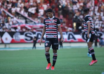 Santa Cruz amplia contrato do zagueiro Eduardo Guedes até 2026