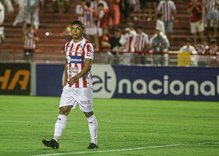 Náutico busca manter tabu de 15 anos sem perder para o Figueirense como mandante