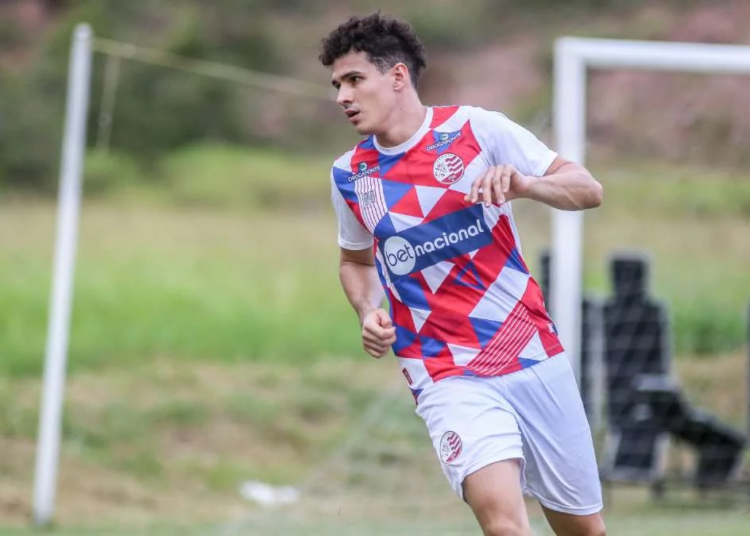 Náutico oficializa saídas de Cássio e Régis Tosatti