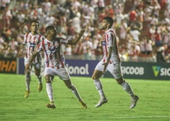 Náutico vence Altos (PI) nos Aflitos e se reabilita na Série C