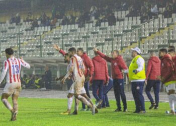 Náutico reage no fim e arranca empate diante do Ypiranga