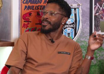 Michel Bastos ironiza grito de guerra ao relembrar dívida com o Sport: “Pagar, pagar, pagar que é bom, nada”