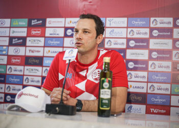 Náutico: Apresentado oficialmente, Bruno Pivetti mostra confiança em classificação na Série C: “Não vim pra Recife fazer dois jogos”