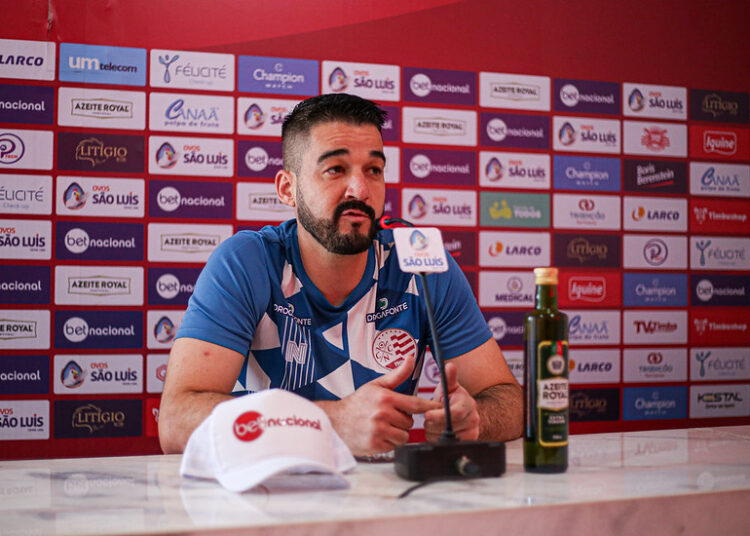 “Alegria e responsabilidade grande”, afirma Gabriel Leite sobre provável estreia no Náutico