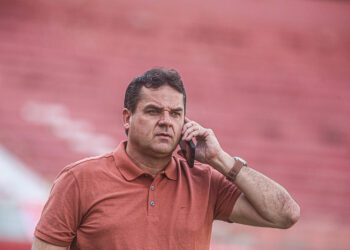 Náutico: Diógenes Braga descarta renúncia e afirma que não tentará reeleição