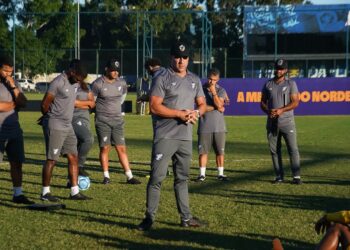 Retrô: Apesar da vantagem, Marcelo Martelotte prega cautela em relação ao jogo de volta