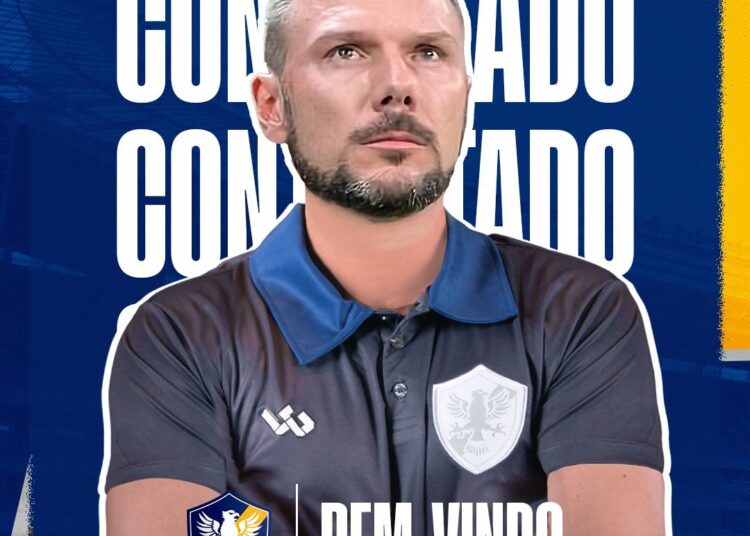 Retrô anuncia a contratação de Vinícius Bergantin como treinador para 2024