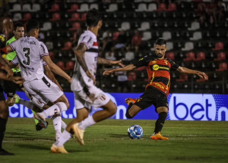 Sport empata com o Botafogo (SP) e chega a quatro jogos sem vencer