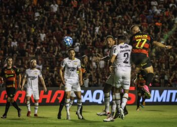 Sport melhora, mas fica no 3×3 com o Criciúma na Ilha do Retiro