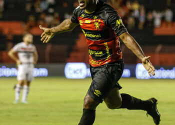 Sport: Vagner Love celebra fim de jejum e deixa em aberto a possibilidade de aposentadoria no fim da temporada