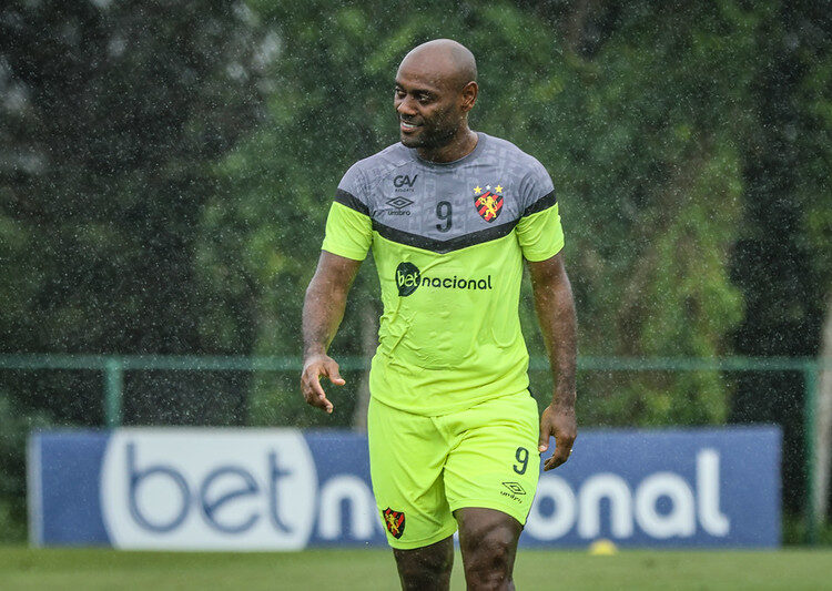 Sport: Vagner Love celebra fim de jejum e deixa em aberto a possibilidade de aposentadoria no fim da temporada