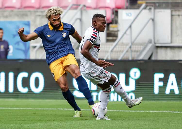 Santa Cruz acerta contratação do lateral esquerdo João Victor, ex-Retrô