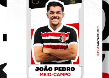 Santa Cruz oficializa contratação do meia João Pedro por empréstimo