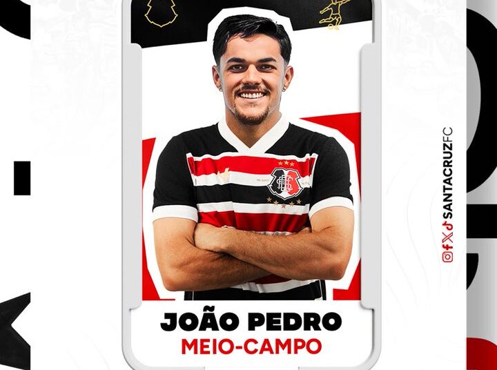 Santa Cruz oficializa contratação do meia João Pedro por empréstimo