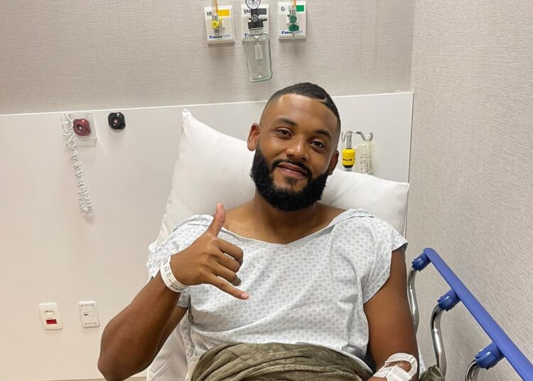 Sport: Sabino realiza procedimento cirúrgico no pé esquerdo após lesão