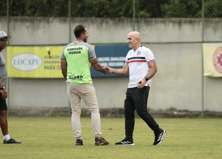 Santa Cruz: Itamar Schulle destaca evolução em segunda partida de preparação