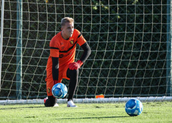 Sport: Thiago Couto elogia companheiros de posição e comenta disputa por vaga na meta: “Temos que fazer o melhor no dia a dia”