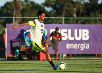 Sport: Riquelme destaca ansiedade antes de acerto e evita falar sobre saída do Vasco: “Só eu e minha família sabemos o que passamos lá”