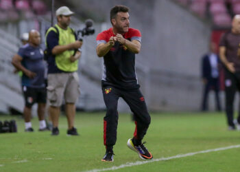 Sport: Mariano Soso celebra vitória e comenta sobre oscilação no início da temporada