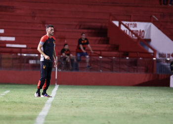 Sport: Mariano Soso fala sobre vaias da torcida, enxerga equipe em evolução, mas pretende fazer cobrança ao elenco internamente