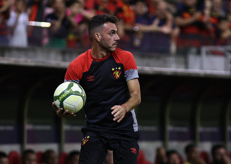 Mariano Soso valoriza desempenho do Sport e vê evolução na equipe: “Mais perto do que pensamos”