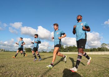 Santa Cruz: Após eliminação na Copa do Nordeste, Paulo César ressalta virada de chave e foco total no Pernambucano