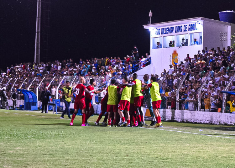 Náutico mantém invencibilidade e derrota o Afogados no Sertão