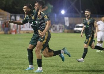 Santa Cruz é eliminado da Copa do Nordeste pelo Altos nos pênaltis