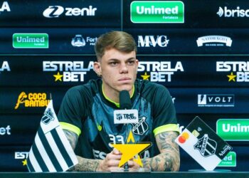 Chrystian Barletta chega ao Recife para realizar exames médicos e acertar com o Sport